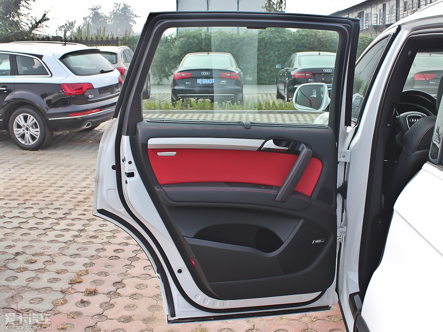 2012?yun)WQ7 3.0TFSI (245kW)