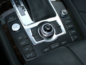 2012款3.0TFSI 进取型(200kW)  音响调节