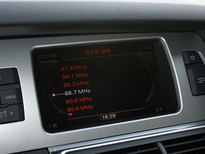 2012款3.0TFSI 进取型(200kW)  中控区