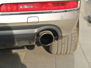 2012款3.0TFSI 舒适型(245kW) 排气管