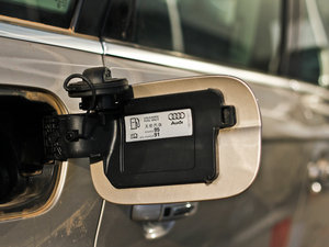 20123.0TFSI m(245kW) (ji)^