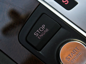 20123.0TFSI m(245kW) п؅^(q)