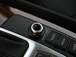 20123.0TFSI m(245kW) п؅^(q)