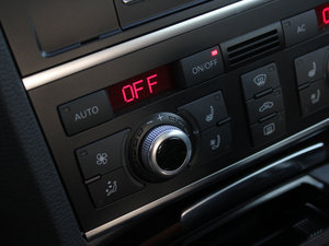 20123.0TFSI m(245kW) п؅^(q)