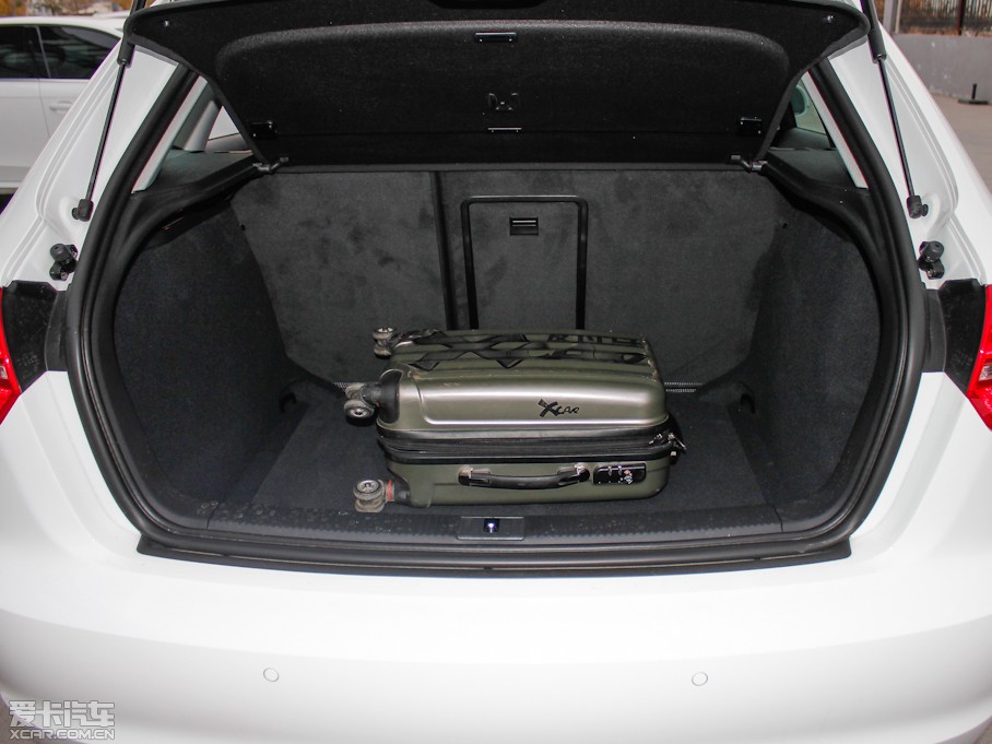 2013WA3 Sportback(M) Sportback 30 TFSI A