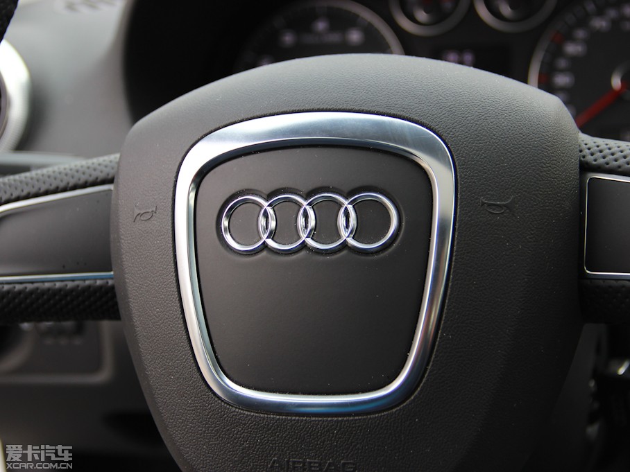 2013WA3 Sportback(M) Sportback 30 TFSI m