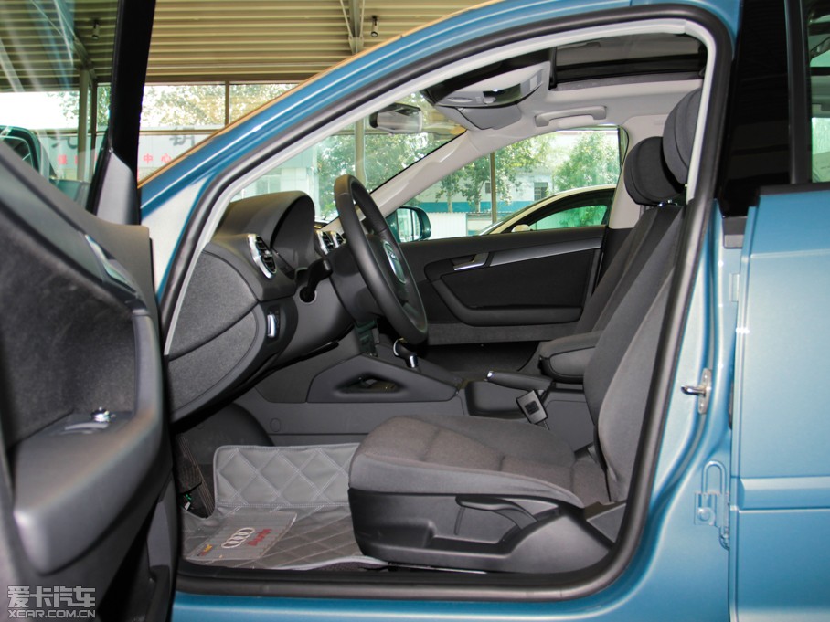 2013WA3 Sportback(M) Sportback 30 TFSI g