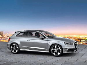 2013?yun)WA3 Sportback(M(jn)) w^