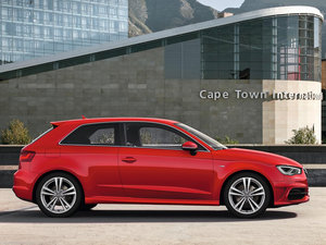 2013?yun)WA3 Sportback(M(jn)) w^