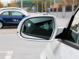 2013Sportback 30 TFSI A ^