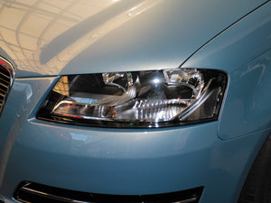 2013Sportback 30 TFSI g ^