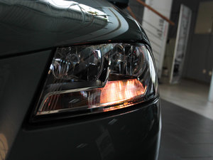 2013Sportback 30 TFSI g ^