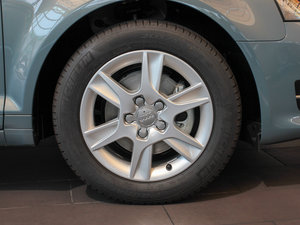 2013Sportback 30 TFSI g ^