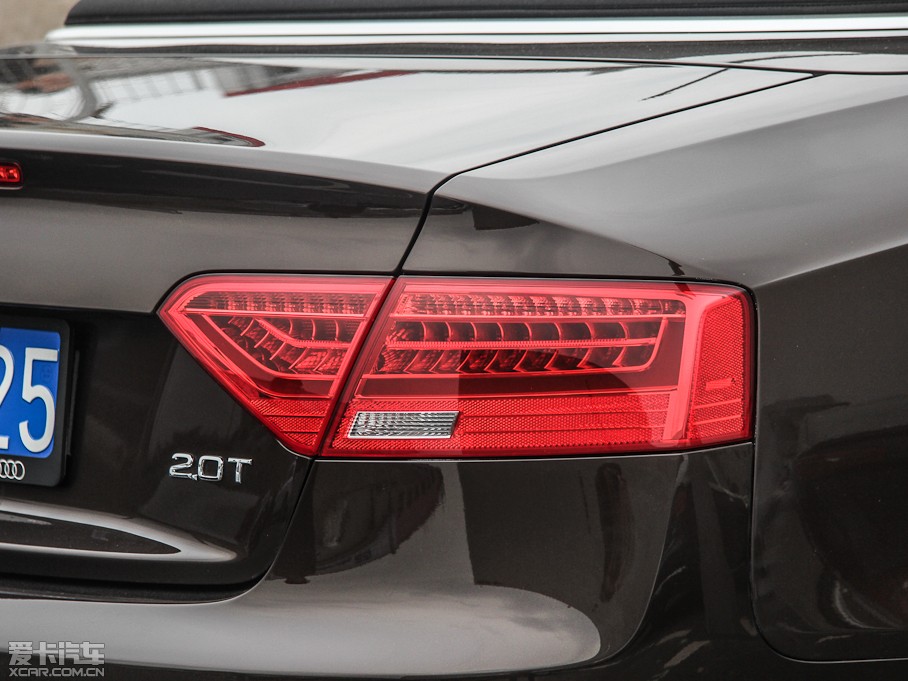 2012��?yu��n)W��A5 Cabriolet 2.0TFSI Cabriolet