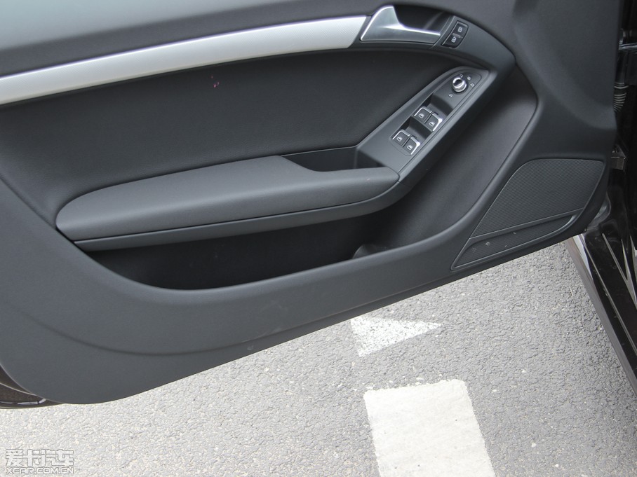 2012��W��A5 Cabriolet 2.0TFSI Cabriolet