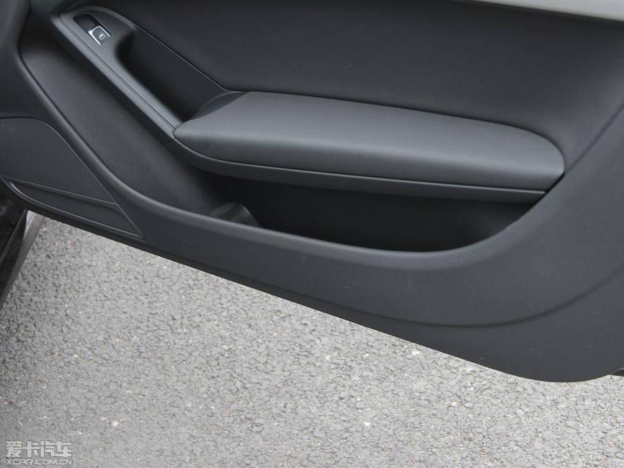 2012��W��A5 Cabriolet 2.0TFSI Cabriolet