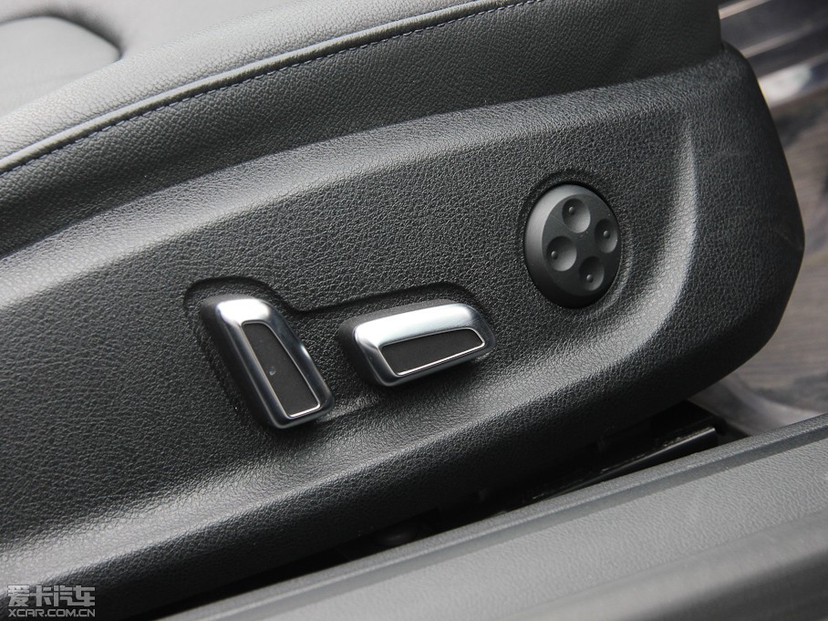 2012��?yu��n)W��A5 Cabriolet 2.0TFSI Cabriolet