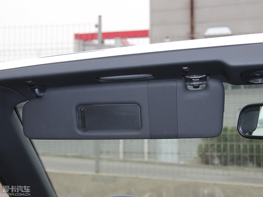 2012��?yu��n)W��A5 Cabriolet 2.0TFSI Cabriolet