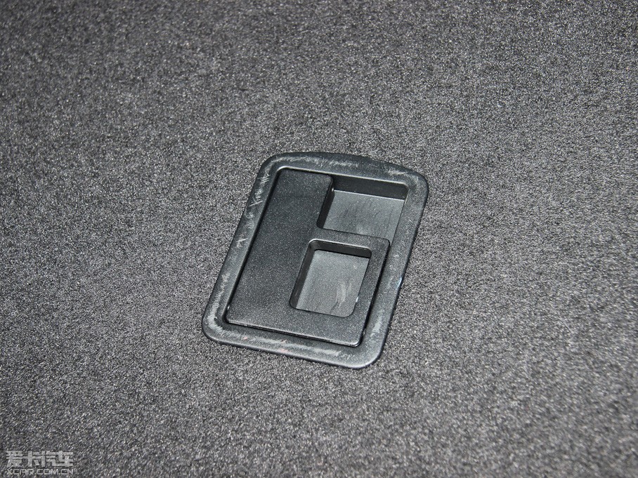 2012��?yu��n)W��A5 Cabriolet 2.0TFSI Cabriolet