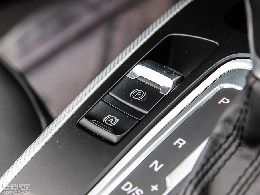 2012��?yu��n)W��A5 Cabriolet 2.0TFSI Cabriolet