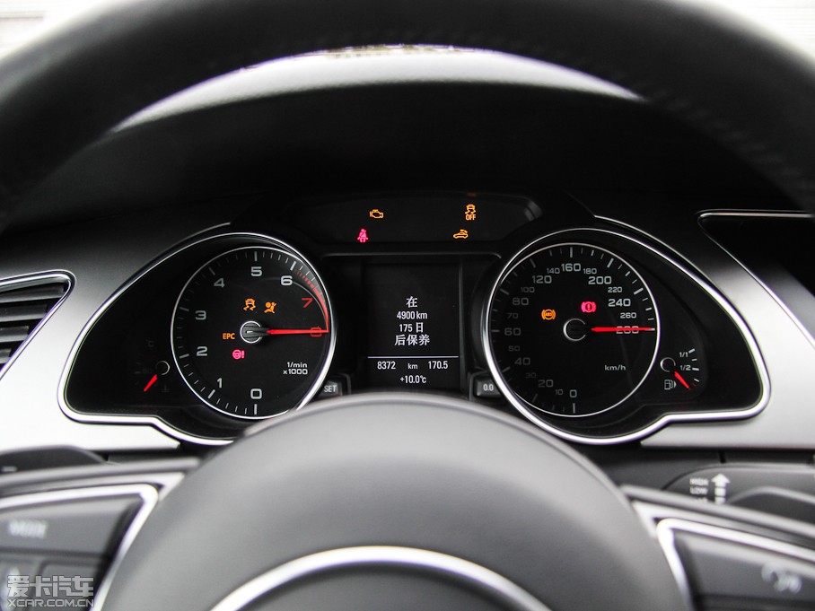 2012��?yu��n)W��A5 Cabriolet 2.0TFSI Cabriolet