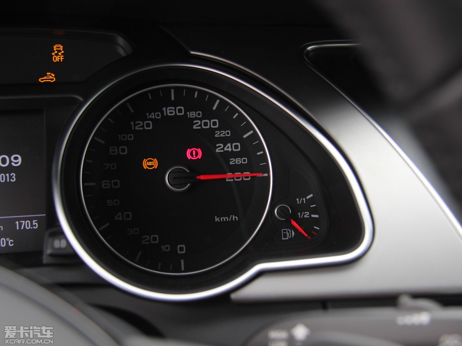 2012��W��A5 Cabriolet 2.0TFSI Cabriolet