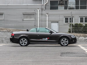 2012��2.0TFSI Cabriolet ���w���^