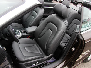 2012��2.0TFSI Cabriolet ���{�����