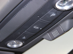 2012��2.0TFSI Cabriolet ���g����