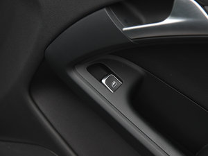 2012��2.0TFSI Cabriolet �п؅^