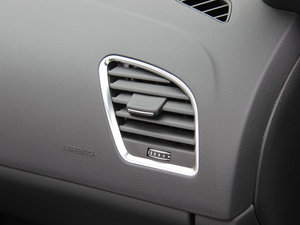 2012��2.0TFSI Cabriolet �п؅^