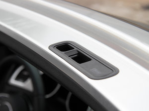 2012��2.0TFSI Cabriolet �п؅^