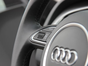 2012��2.0TFSI Cabriolet �п؅^(q��)