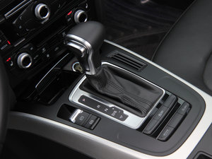 2012��2.0TFSI Cabriolet �п؅^(q��)