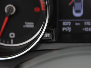 2012��2.0TFSI Cabriolet �п؅^