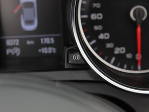 2012��2.0TFSI Cabriolet �п؅^