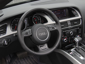 2012��2.0TFSI Cabriolet �п؅^