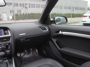 2012��2.0TFSI Cabriolet �п؅^