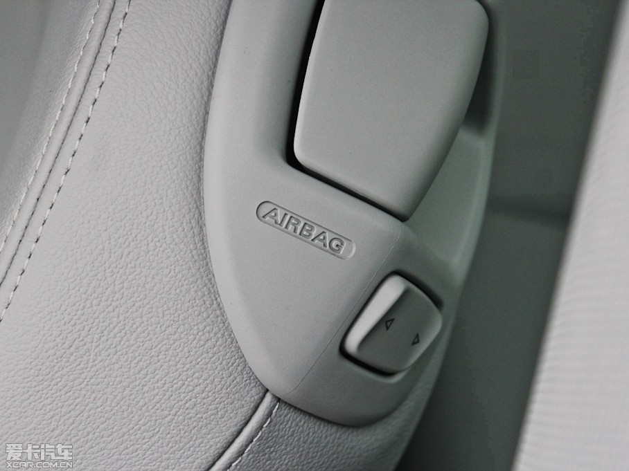 2012?yun)WA5 Coupe 2.0TFSI Coupe