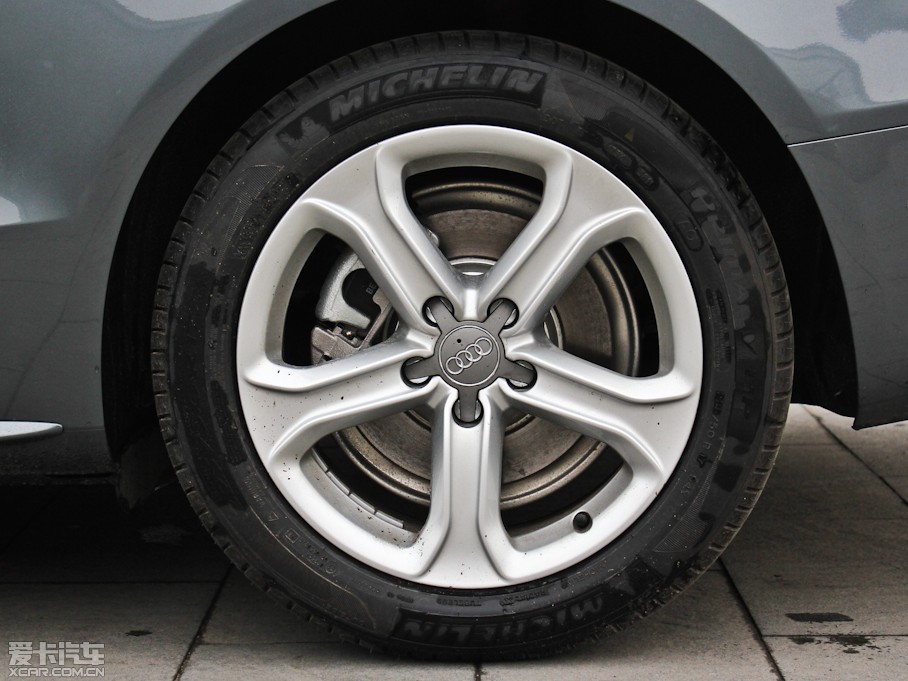 2012?yun)WA5 Coupe 2.0TFSI Coupe