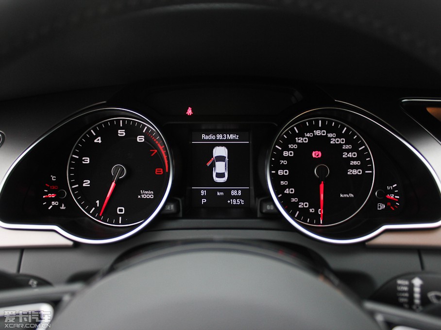 2012?yun)WA5 Coupe 2.0TFSI Coupe