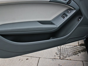 20122.0TFSI Coupe ǰTg