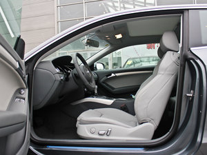 20122.0TFSI Coupe ǰſg