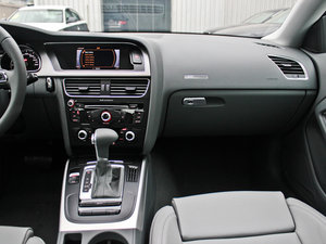 20122.0TFSI Coupe п؅^