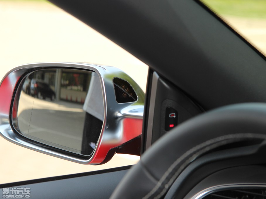 2012?yun)WS5 Cabriolet 3.0TFSI quattro Cabriolet