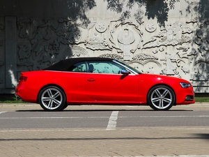20123.0TFSI quattro Cabriolet w^