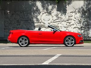 20123.0TFSI quattro Cabriolet w^