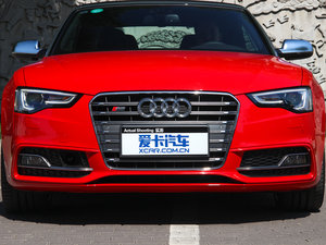 20123.0TFSI quattro Cabriolet ^