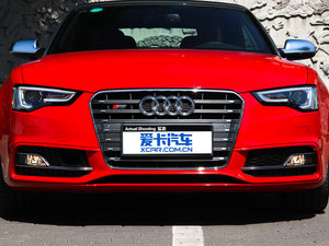 20123.0TFSI quattro Cabriolet ^