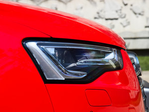 20123.0TFSI quattro Cabriolet ^